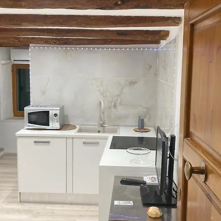 Apartment La Scogliera *